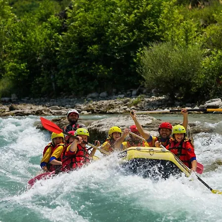 2 Rauri Holiday home Bratca